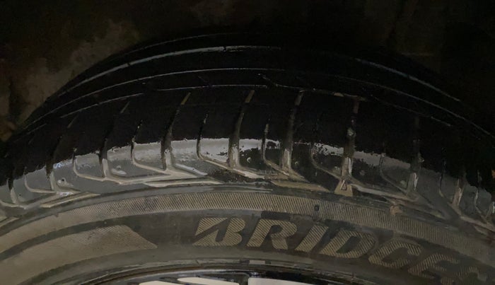 2023 Tata NEXON CREATIVE + SUNROOF 1.2 PETROL, Petrol, Manual, 39,460 km, Left Rear Tyre Tread