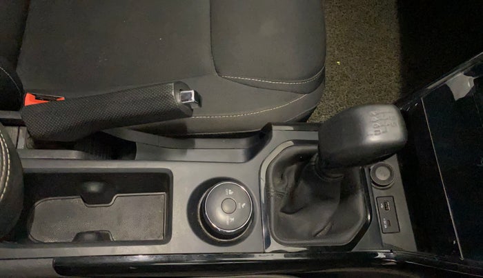 2023 Tata NEXON CREATIVE + SUNROOF 1.2 PETROL, Petrol, Manual, 39,460 km, Gear Lever