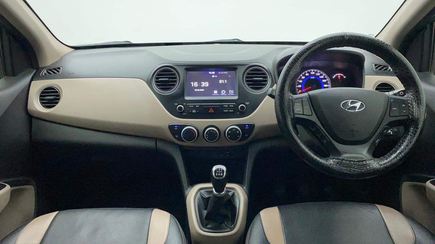 2018 Hyundai Grand i10 SPORTZ 1.2 KAPPA VTVT, CNG, Manual, 92,092 km, Dashboard