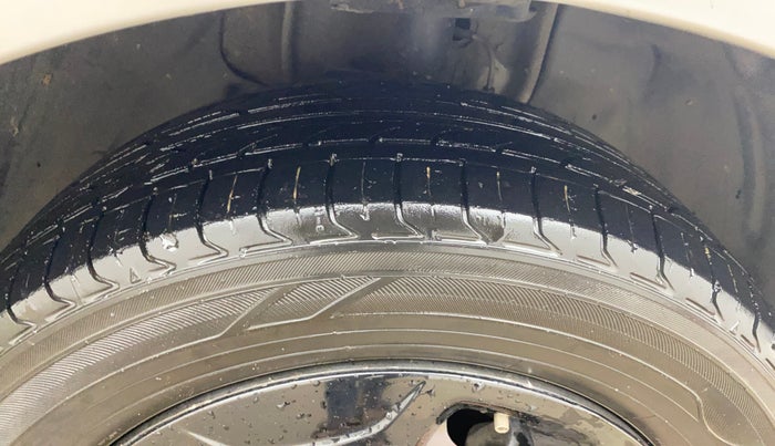 2018 Tata Tiago XT PETROL, Petrol, Manual, 50,971 km, Right Front Tyre Tread
