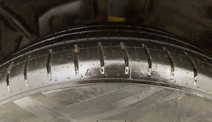 2014 Ford Ecosport TITANIUM 1.5L PETROL AT, Petrol, Automatic, 65,315 km, Left Front Tyre Tread