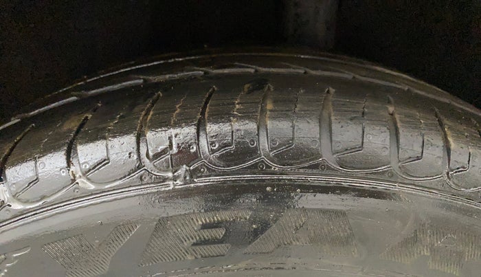 2014 Ford Ecosport TITANIUM 1.5L PETROL AT, Petrol, Automatic, 65,315 km, Left Rear Tyre Tread