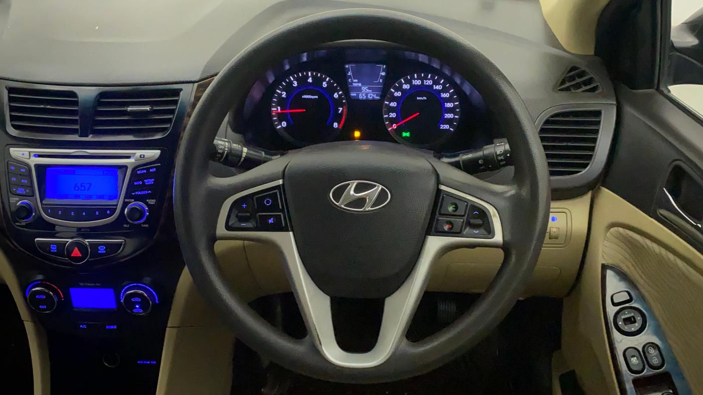 2014 Hyundai Verna FLUIDIC 1.6 VTVT SX, Petrol, Manual, 65,189 km, Steering Wheel Close Up