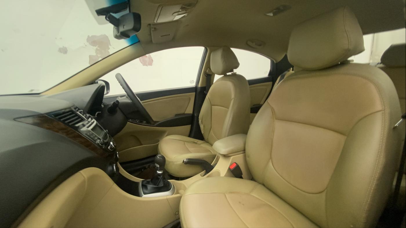2014 Hyundai Verna FLUIDIC 1.6 VTVT SX, Petrol, Manual, 65,189 km, Right Side Front Door Cabin