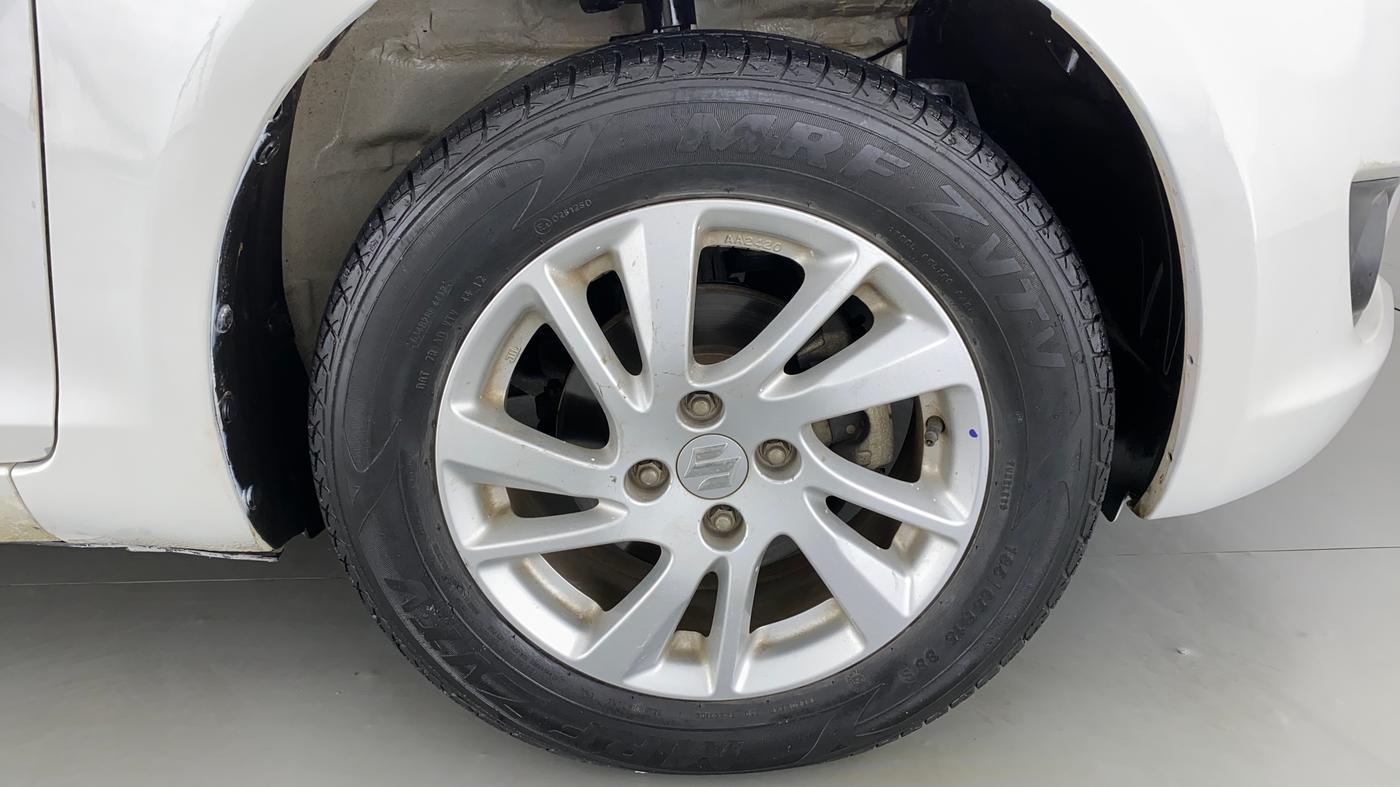2012 Maruti Swift ZXI D, Petrol, Manual, 12,761 km, Right Front Wheel