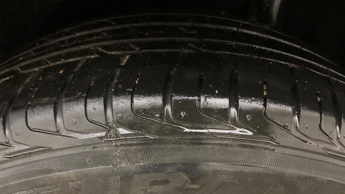 2018 Maruti Vitara Brezza ZDI AMT, Diesel, Automatic, 82,887 km, Left Rear Tyre Tread