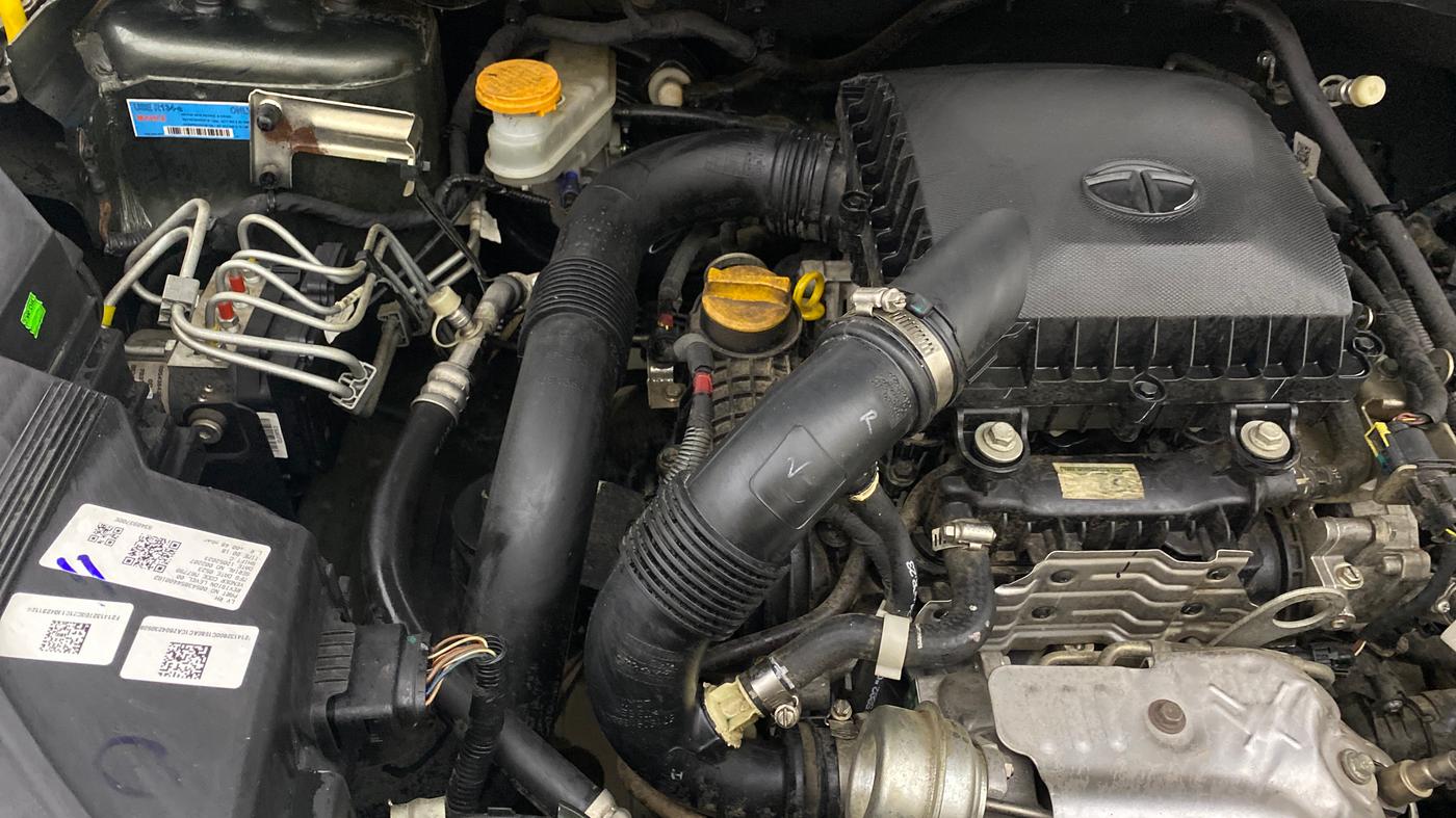2023 Tata NEXON XM PETROL, Petrol, Manual, 22,115 km, Engine View - Right