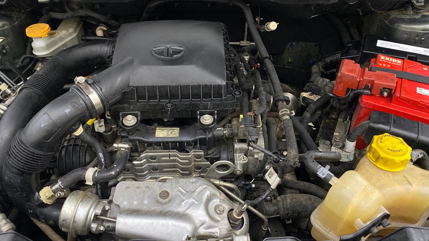2023 Tata NEXON XM PETROL, Petrol, Manual, 22,115 km, Engine View