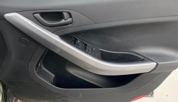 2023 Tata NEXON XM PETROL, Petrol, Manual, 22,115 km, Driver Side Door Panels Control