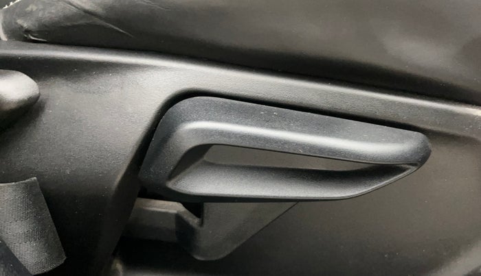 2021 Tata Tiago XZ PLUS PETROL, Petrol, Manual, 52,245 km, Driver Side Adjustment Panel