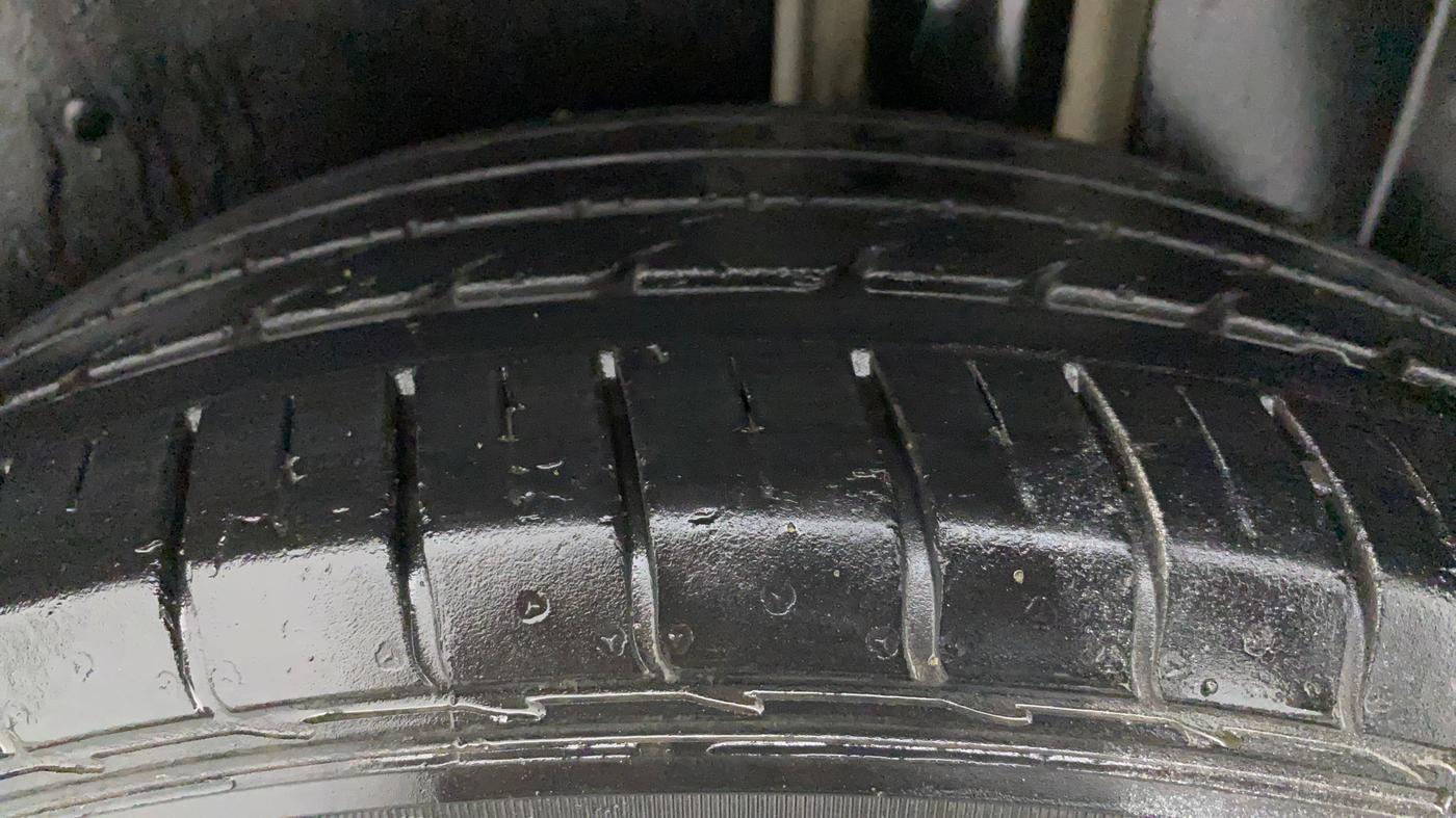 2019 MG HECTOR SHARP HYBRID 1.5 PETROL, Petrol, Manual, 33,774 km, Left Rear Tyre Tread