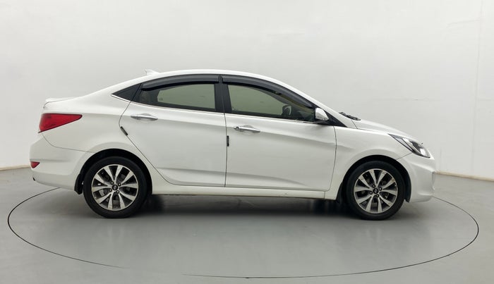 2014 Hyundai Verna FLUIDIC 1.6 CRDI SX, Diesel, Manual, 78,993 km, Right Side View