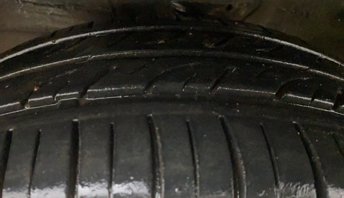 2021 Maruti S PRESSO VXI PLUS AMT, Petrol, Automatic, 20,076 km, Left Front Tyre Tread