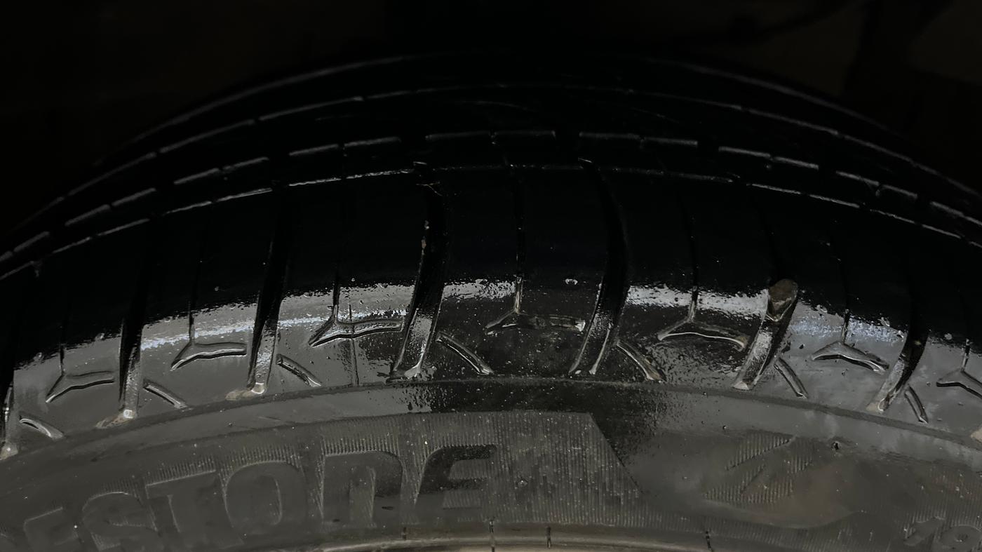 2018 Maruti Ciaz ALPHA 1.4 PETROL, Petrol, Manual, 47,355 km, Right Front Tyre Tread