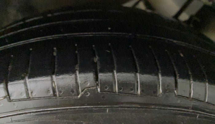 2013 Renault Pulse RXL PETROL, Petrol, Manual, 97,329 km, Left Rear Tyre Tread