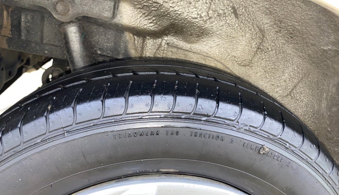 2013 Maruti Wagon R 1.0 VXI, Petrol, Manual, 84,289 km, Right Rear Tyre Tread