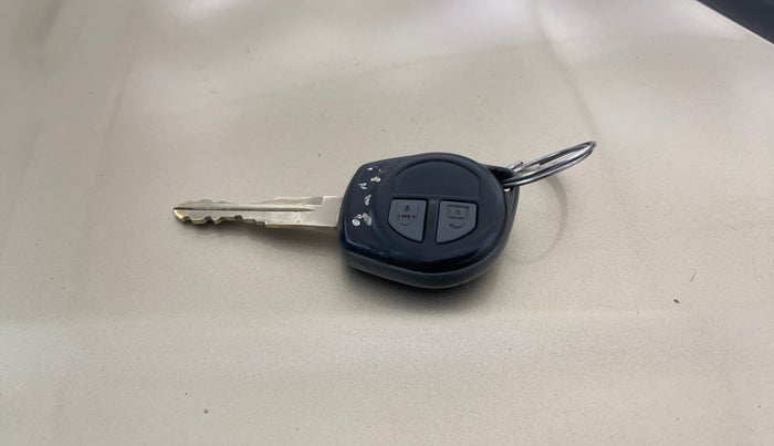 2013 Maruti Wagon R 1.0 VXI, Petrol, Manual, 84,289 km, Key Close Up