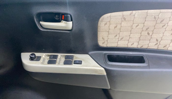 2013 Maruti Wagon R 1.0 VXI, Petrol, Manual, 84,289 km, Driver Side Door Panels Control