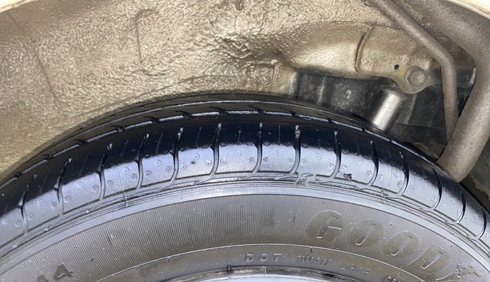 2013 Maruti Wagon R 1.0 VXI, Petrol, Manual, 84,289 km, Left Rear Tyre Tread