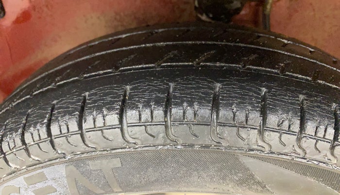 2016 Maruti Alto 800 LXI, Petrol, Manual, 26,938 km, Left Front Tyre Tread