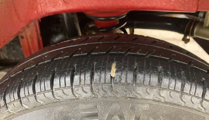 2016 Maruti Alto 800 LXI, Petrol, Manual, 26,938 km, Left Rear Tyre Tread