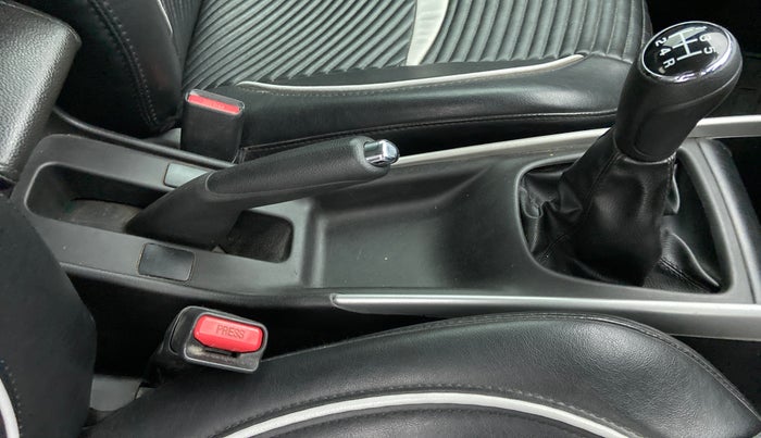 2016 Maruti Baleno ALPHA PETROL 1.2, Petrol, Manual, 94,552 km, Gear Lever