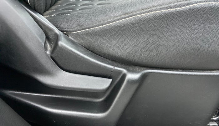 2020 Maruti New Wagon-R LXI 1.0 L, Petrol, Manual, 13,473 km, Driver Side Adjustment Panel