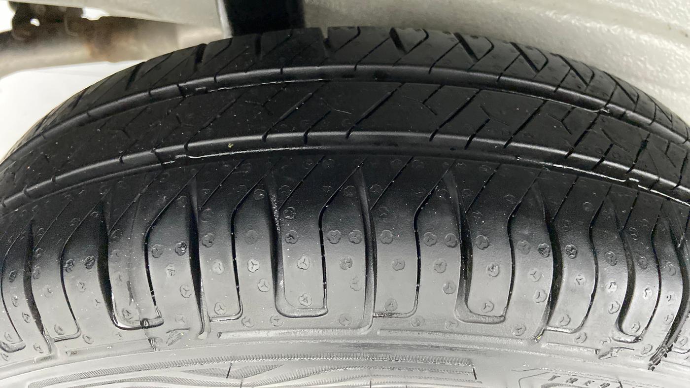 2020 Maruti New Wagon-R LXI 1.0 L, Petrol, Manual, 13,473 km, Right Rear Tyre Tread