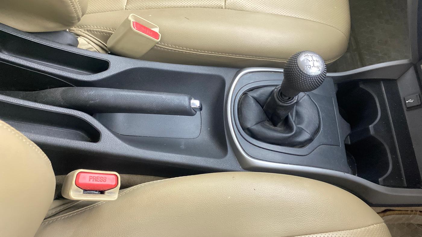 2018 Honda City 1.5L I-VTEC V MT, Petrol, Manual, 59,182 km, Gear Lever