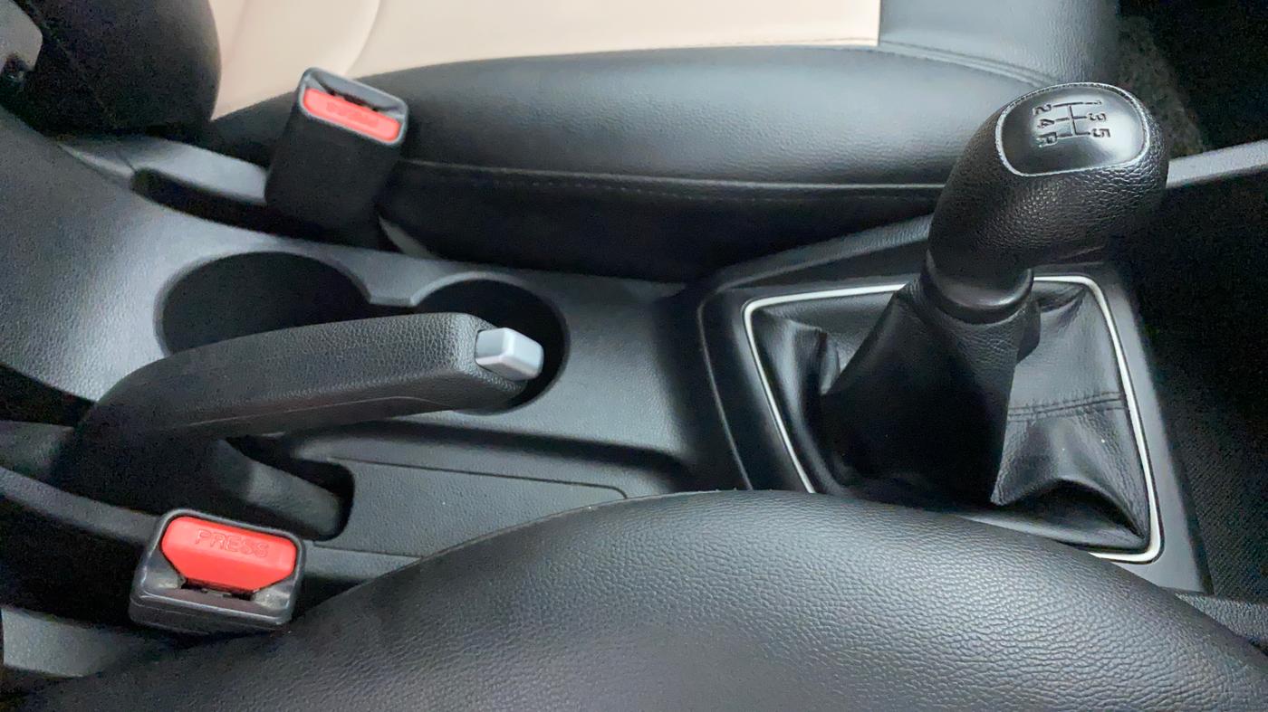 2018 Hyundai Elite i20 ASTA 1.2, Petrol, Manual, 58,336 km, Gear Lever