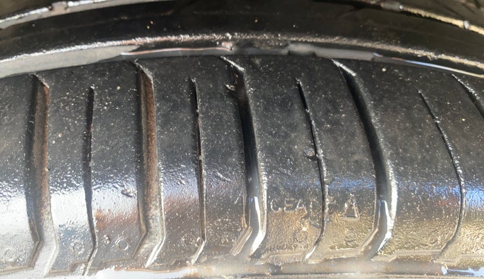 2020 KIA SONET HTK PLUS 1.0 DCT, Petrol, Automatic, 59,261 km, Left Front Tyre Tread