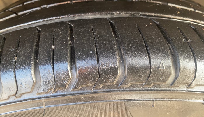 2020 KIA SONET HTK PLUS 1.0 DCT, Petrol, Automatic, 59,261 km, Right Front Tyre Tread