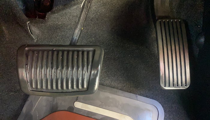 2023 Hyundai ALCAZAR PLATINUM(O) 7STR 1.5 AT, Diesel, Automatic, 19,266 km, Pedals