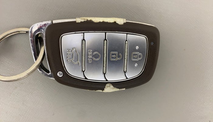 2023 Hyundai ALCAZAR PLATINUM(O) 7STR 1.5 AT, Diesel, Automatic, 19,266 km, Key Close Up