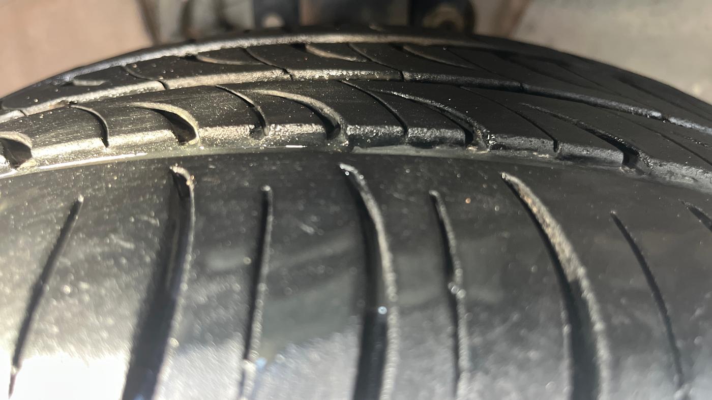 2020 Volkswagen Polo HIGHLINE PLUS 1.0, Petrol, Manual, 95,155 km, Right Front Tyre Tread