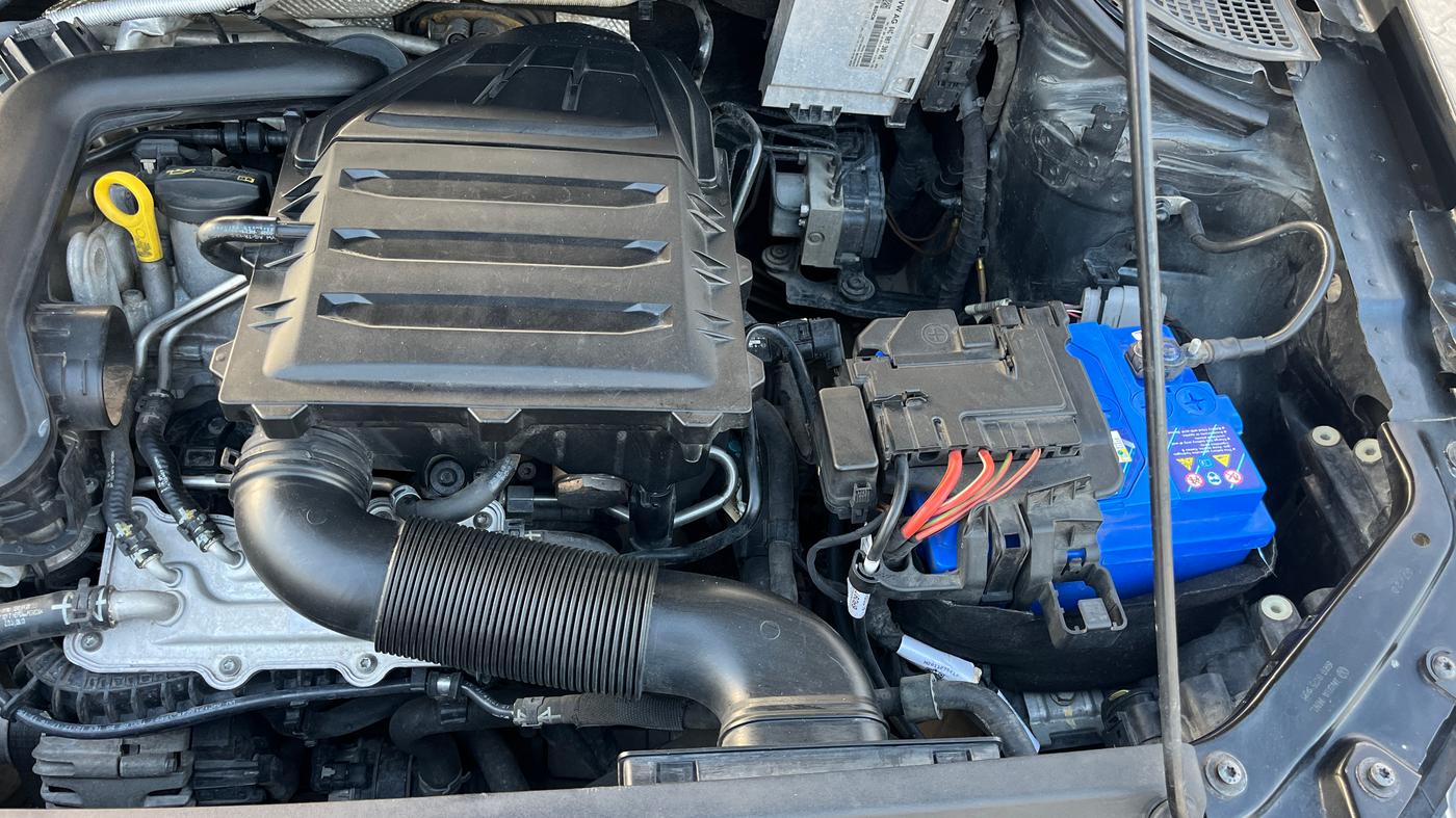 2020 Volkswagen Polo HIGHLINE PLUS 1.0, Petrol, Manual, 95,155 km, Engine View - Left