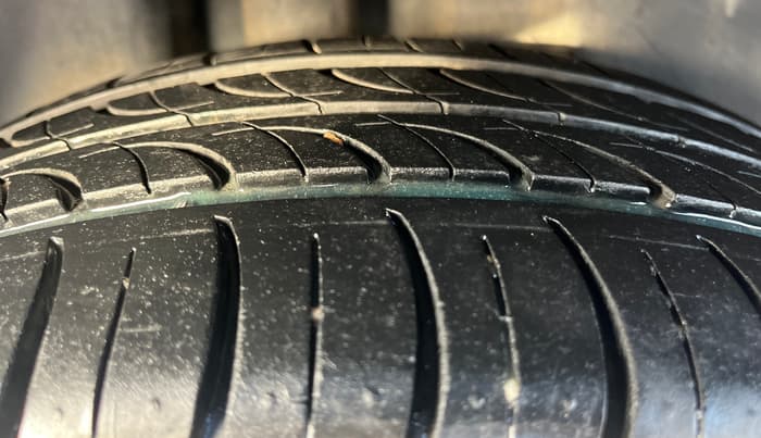2020 Volkswagen Polo HIGHLINE PLUS 1.0, Petrol, Manual, 95,155 km, Right Rear Tyre Tread
