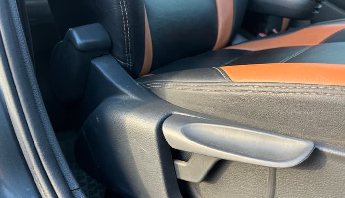 2020 Volkswagen Polo HIGHLINE PLUS 1.0, Petrol, Manual, 95,155 km, Driver Side Adjustment Panel