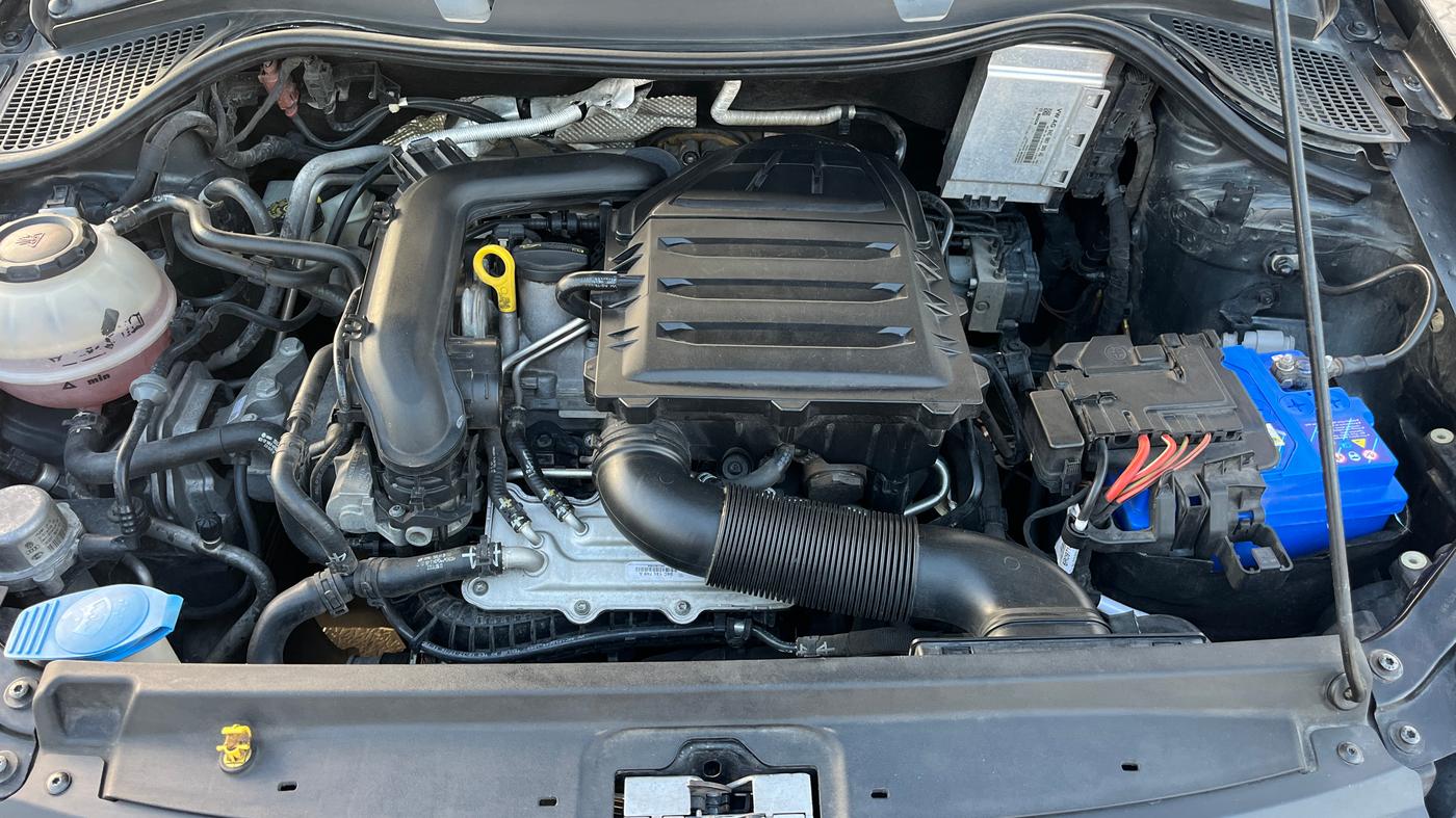 2020 Volkswagen Polo HIGHLINE PLUS 1.0, Petrol, Manual, 95,155 km, Engine View
