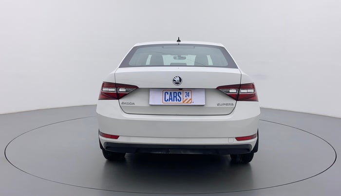2016 Skoda Superb 1.8 TSI LK AT, Petrol, Automatic, 24,103 km, Back/Rear