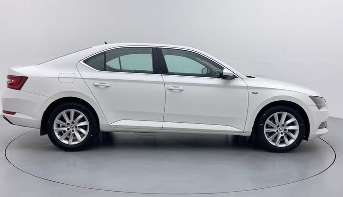 2016 Skoda Superb 1.8 TSI LK AT, Petrol, Automatic, 24,103 km, Right Side View