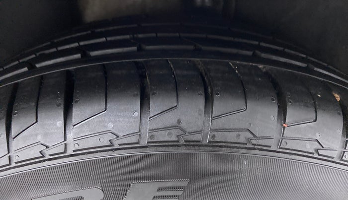 2016 Skoda Superb 1.8 TSI LK AT, Petrol, Automatic, 24,103 km, Left Rear Tyre Tread