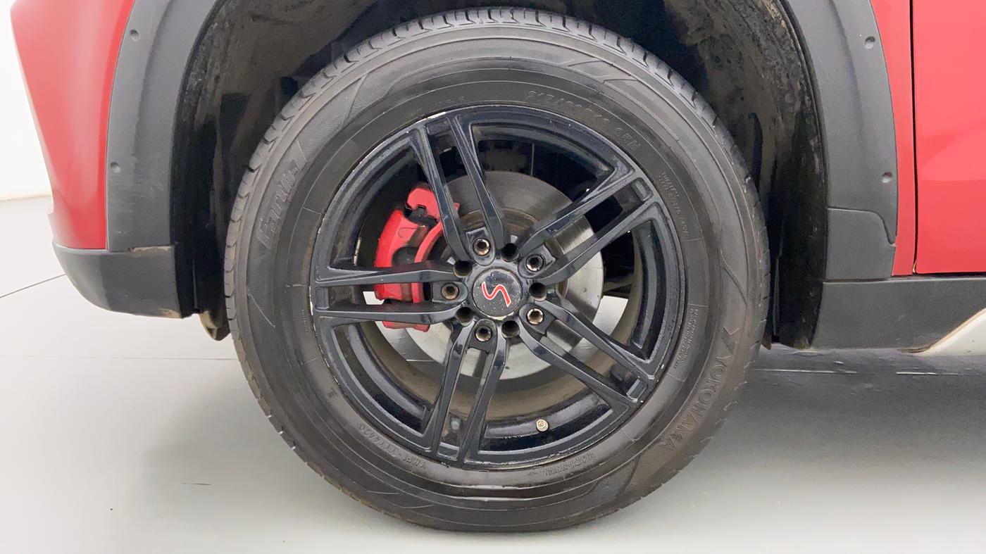 2016 Maruti Vitara Brezza ZDI, Diesel, Manual, 74,950 km, Left Front Wheel