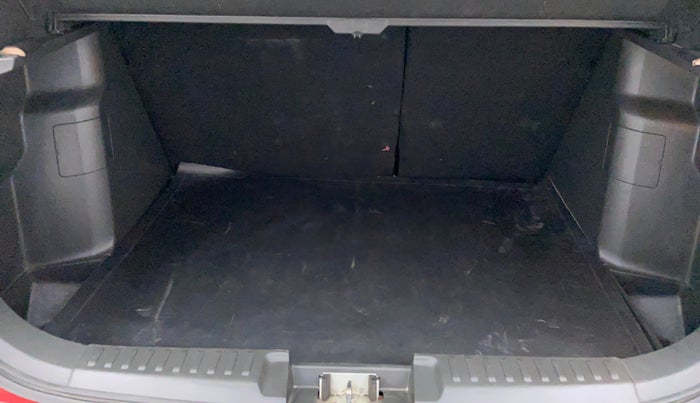 2016 Maruti Vitara Brezza ZDI, Diesel, Manual, 74,950 km, Boot Inside