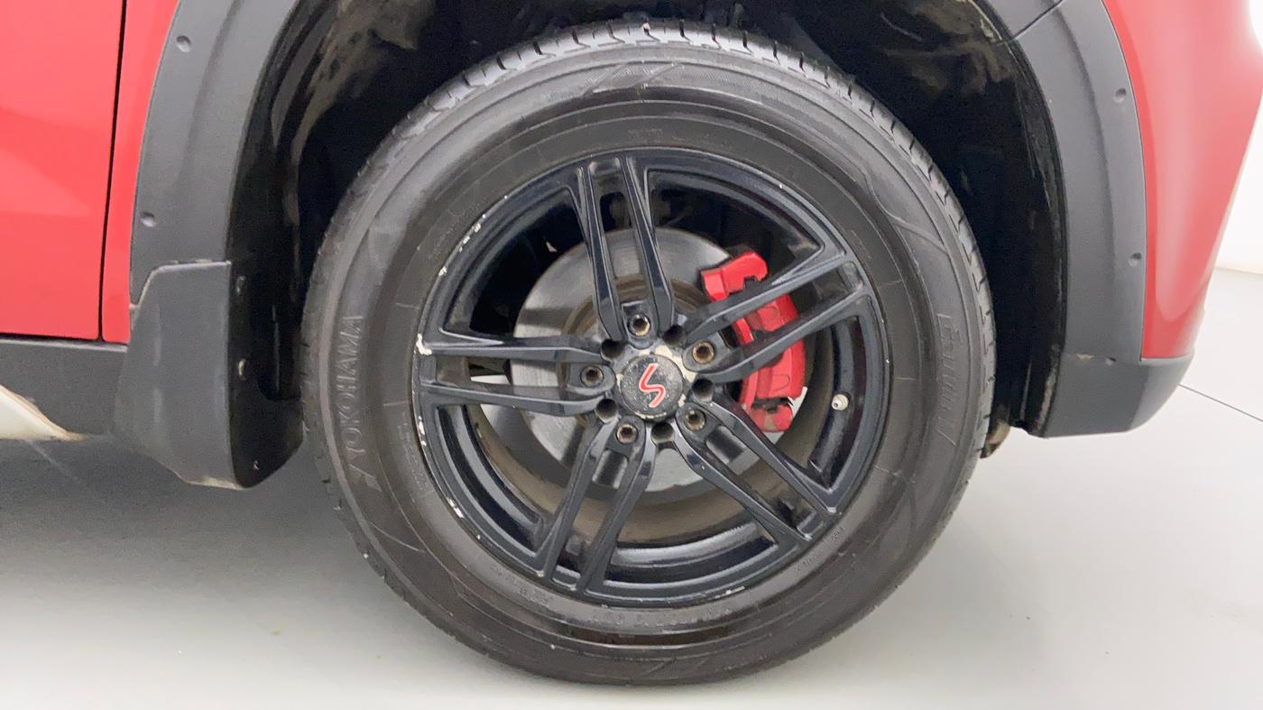 2016 Maruti Vitara Brezza ZDI, Diesel, Manual, 74,950 km, Right Front Wheel