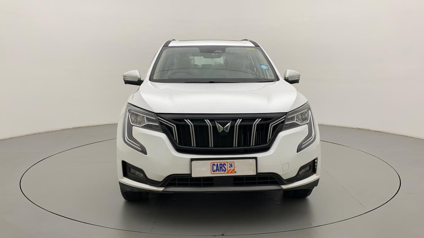 2022 Mahindra XUV700 AX 7 LUXURY D AWD AT 7 STR, Diesel, Automatic, 4,418 km, Front