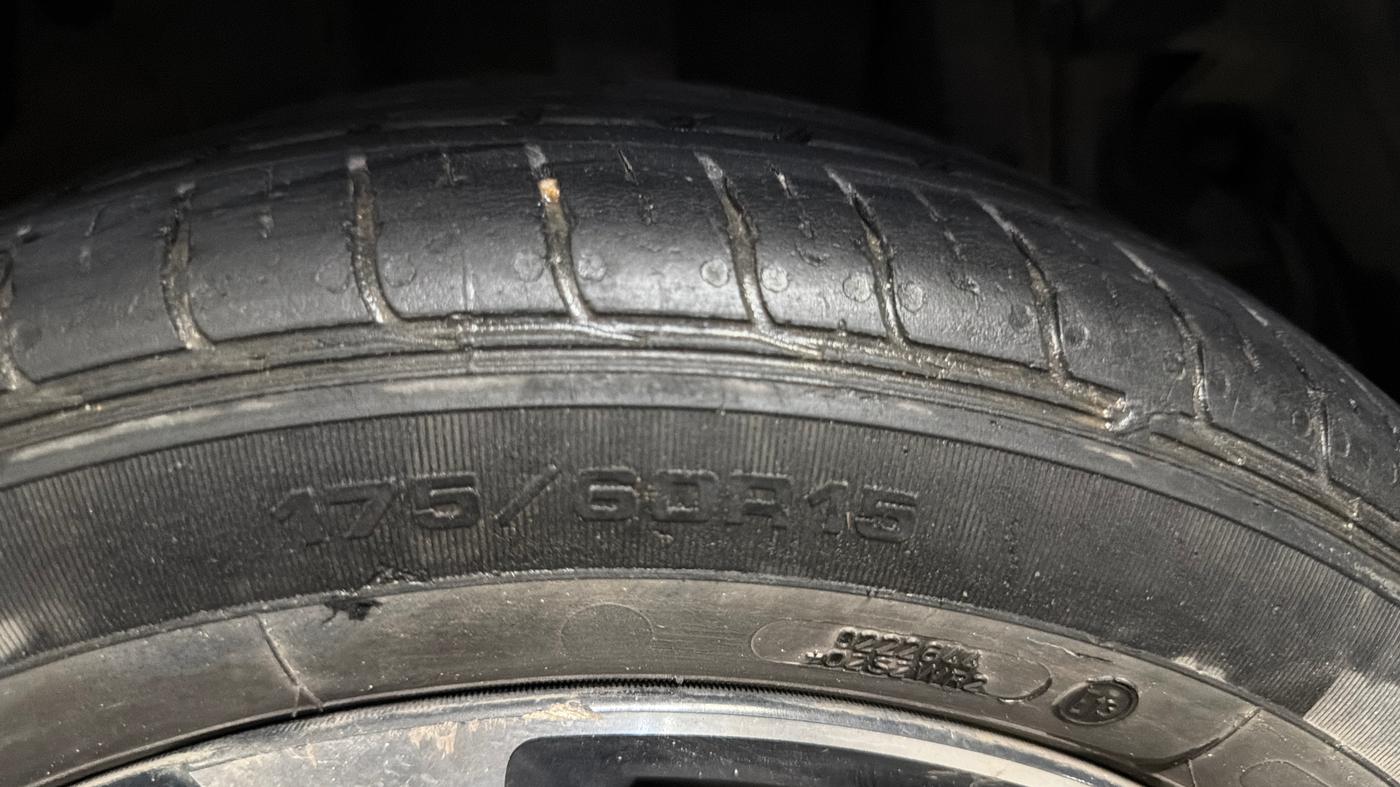 2022 Tata Tiago XZ PLUS PETROL, Petrol, Manual, 37,108 km, Left Front Tyre Tread