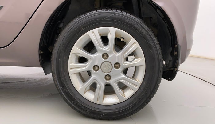 2018 Tata Tiago XZ PETROL, Petrol, Manual, 30,392 km, Left Rear Wheel