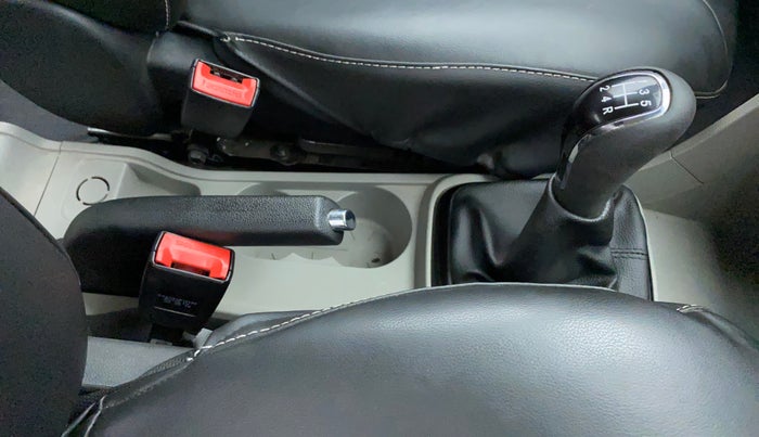 2018 Tata Tiago XZ PETROL, Petrol, Manual, 30,392 km, Gear Lever