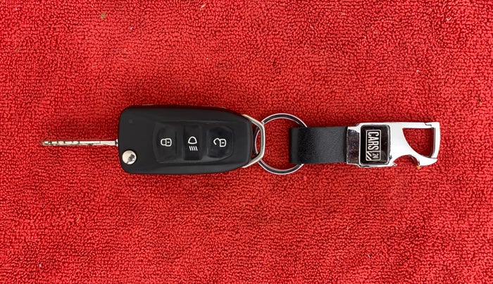 2018 Tata Tiago XZ PETROL, Petrol, Manual, 30,392 km, Key Close Up
